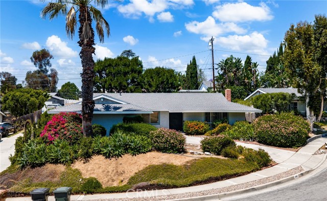 641 Casa Blanca Drive, Fullerton CA: https://media.crmls.org/medias/22948cef-46cb-4f5d-83ee-34078cf8eedb.jpg