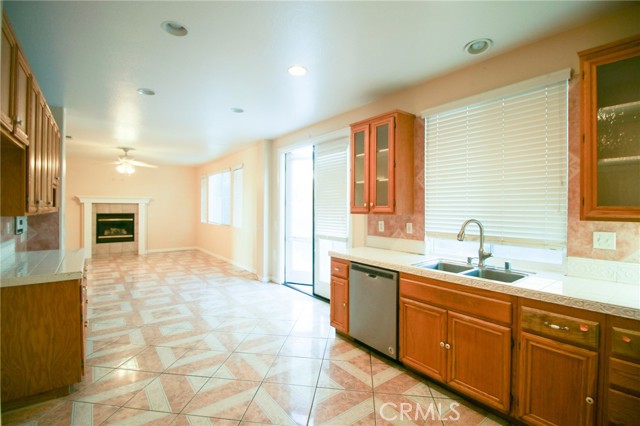 Detail Gallery Image 12 of 33 For 31592 Palomar Rd, Menifee,  CA 92584 - 5 Beds | 2/1 Baths