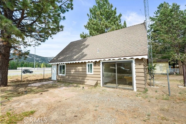 Detail Gallery Image 3 of 20 For 345 W Fairway Bld, Big Bear City,  CA 92314 - 2 Beds | 1 Baths