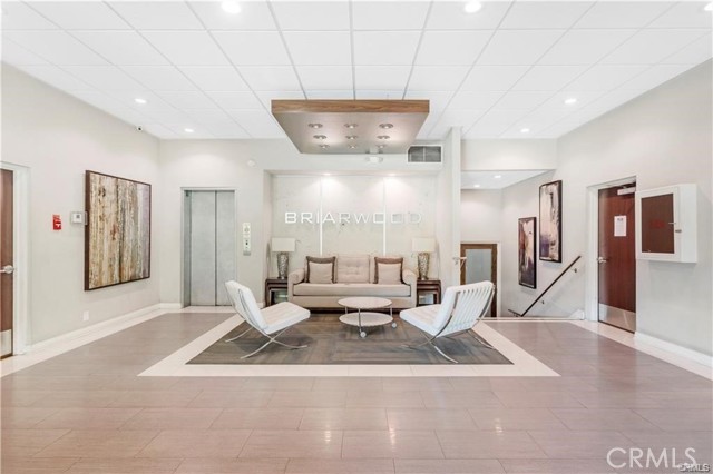 Detail Gallery Image 13 of 24 For 1745 Camino Palmero St #107,  Los Angeles,  CA 90046 - 1 Beds | 1 Baths