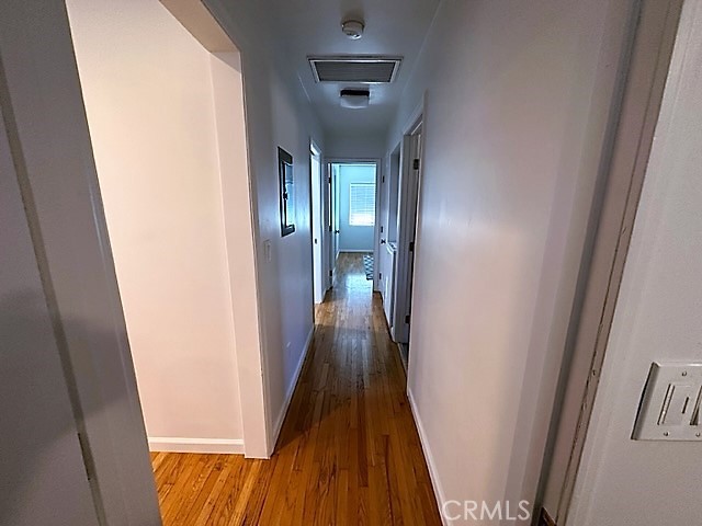 https://media.crmls.org/medias/229642f0-f84a-4994-82dd-0abe3bcde725.jpg?preset=X-Large
