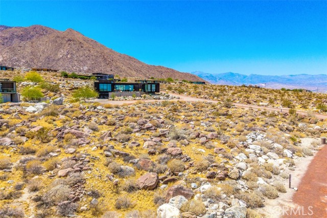 1961 Vista Palisades Drive, Palm Springs CA: https://media.crmls.org/medias/22978ddf-b550-4073-b8ed-daace9c14094.jpg
