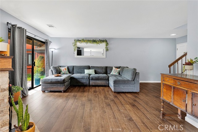 Detail Gallery Image 6 of 65 For 152 Cedar Creek, San Dimas,  CA 91773 - 2 Beds | 3 Baths