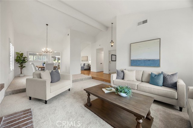 21802 Bass Lake Circle, Lake Forest CA: https://media.crmls.org/medias/2297f2d8-eddf-462d-b6fb-046823b62372.jpg