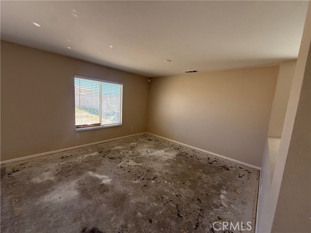 Detail Gallery Image 11 of 50 For 14577 Crossing, Victorville,  CA 92394 - 3 Beds | 2/1 Baths