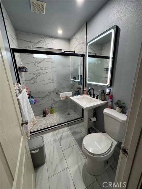 Detail Gallery Image 9 of 10 For 665 Aileron, La Puente,  CA 91744 - 3 Beds | 1 Baths