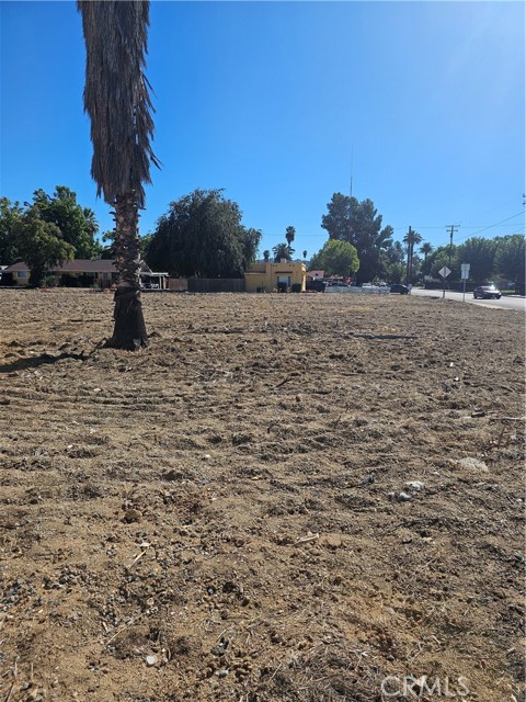 Detail Gallery Image 3 of 6 For 160 S San Jacinto, Hemet,  CA 92543 - – Beds | – Baths