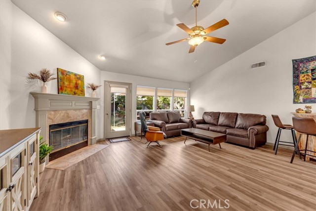 2386 Farmington Avenue, Chico CA: https://media.crmls.org/medias/22997e16-dc16-4c65-92f4-1266e2948cf0.jpg