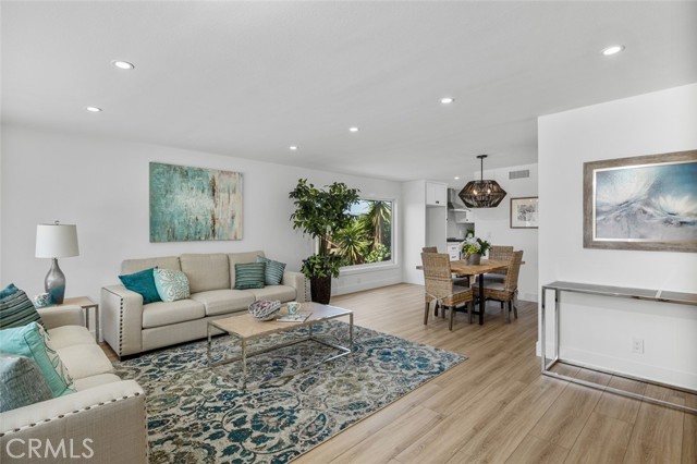 Detail Gallery Image 4 of 39 For 1540 Coachwood St, La Habra,  CA 90631 - 4 Beds | 2 Baths