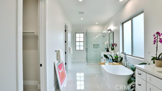 Detail Gallery Image 29 of 49 For 17413 Sienna Ln, Fountain Valley,  CA 92708 - 4 Beds | 4 Baths