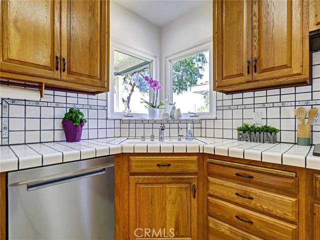 Detail Gallery Image 15 of 44 For 17032 Falda, Torrance,  CA 90504 - 3 Beds | 2 Baths