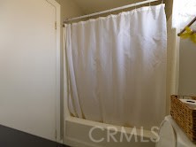 https://media.crmls.org/medias/229b7d5b-31f2-4f29-ab7e-44a07287f50e.jpg?preset=X-Large