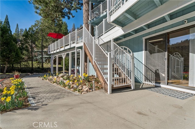 Detail Gallery Image 43 of 57 For 113 Brentwood, Lake Arrowhead,  CA 92352 - 6 Beds | 5/1 Baths