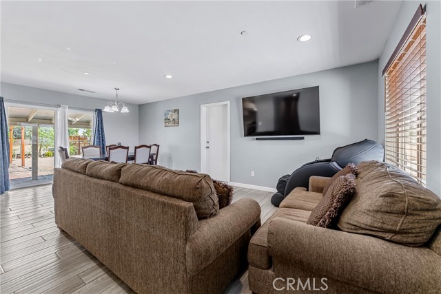 Detail Gallery Image 4 of 25 For 10719 E Avenue R4, Littlerock,  CA 93543 - 3 Beds | 2 Baths