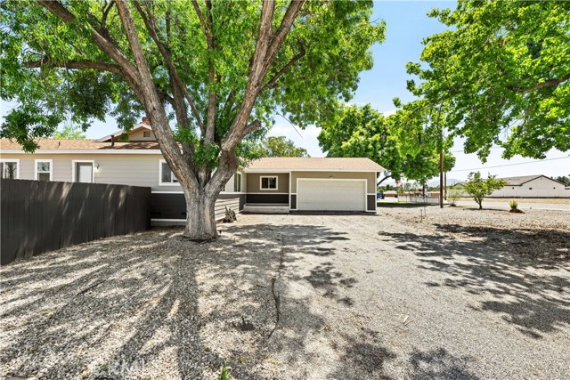 4620 East Charlton Avenue, Hemet CA: https://media.crmls.org/medias/229d431a-734b-40c2-8109-197aa0efc9ba.jpg