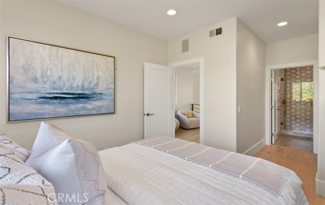 7 Suprema Drive, Newport Coast CA: https://media.crmls.org/medias/229db717-f7f8-48d4-8a69-91b9af808e05.jpg