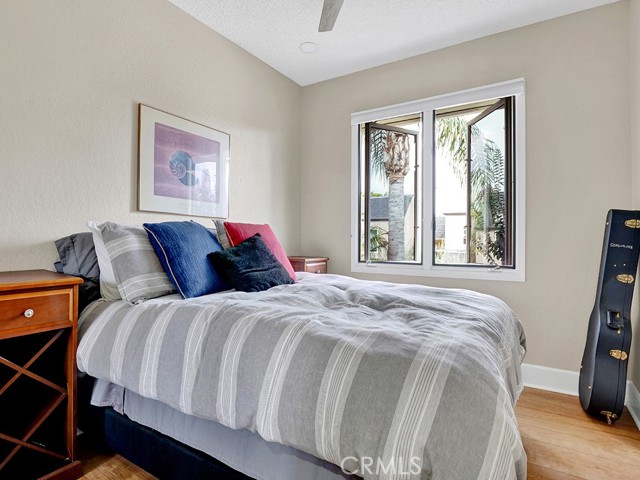 Detail Gallery Image 23 of 29 For 2463 Irvine Ave #B2,  Costa Mesa,  CA 92627 - 3 Beds | 2 Baths