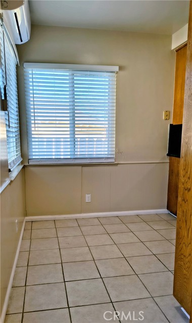 Detail Gallery Image 13 of 32 For 633 Maple Way, Upland,  CA 91786 - 3 Beds | 2 Baths