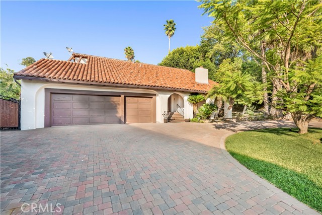 Detail Gallery Image 1 of 26 For 5071 E Equestrian Ln, Orange,  CA 92869 - 4 Beds | 2/1 Baths