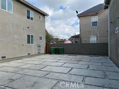 Detail Gallery Image 2 of 10 For 619 E 21st St, Los Angeles,  CA 90011 - 3 Beds | 3 Baths