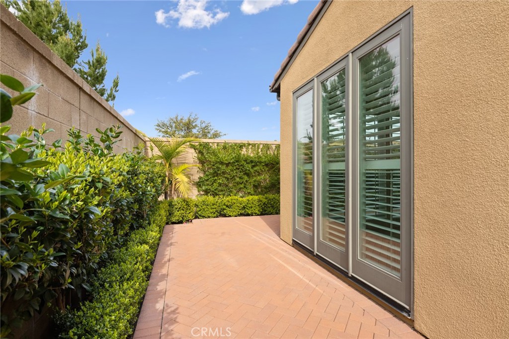 MLS #OC25268470 image #10