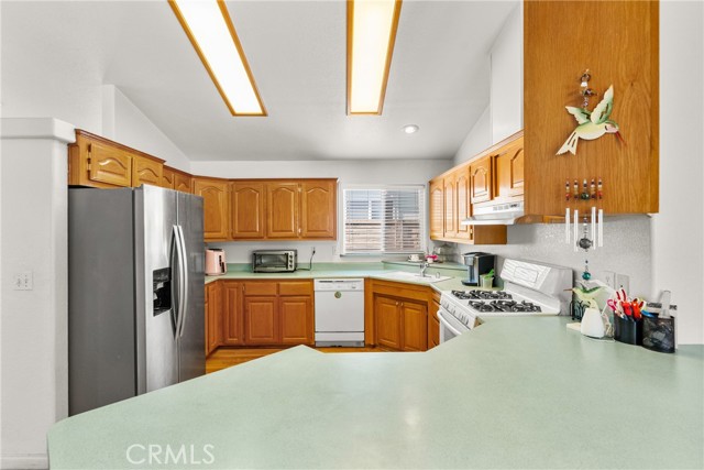 27828 Spyglass Lane, Canyon Country CA: https://media.crmls.org/medias/229ef99a-fa2d-44f9-b6cf-929d3283971a.jpg