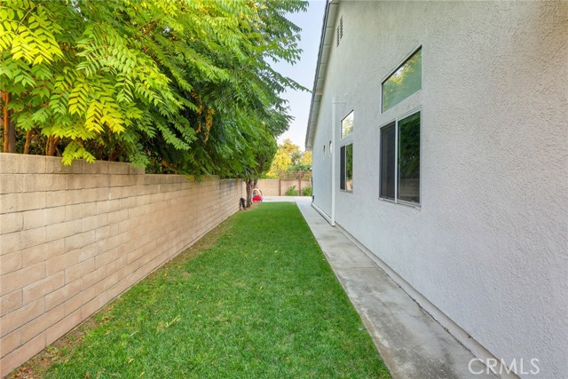 1648 Danbrook Place, Upland CA: https://media.crmls.org/medias/229f1129-2d8a-493f-891c-8ae89a8e6420.jpg