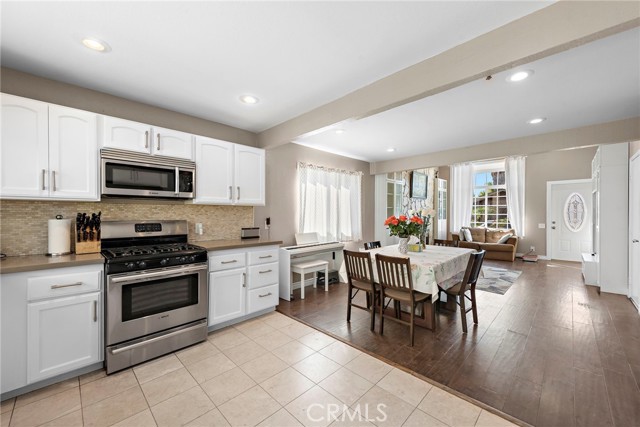 Detail Gallery Image 27 of 38 For 22852 via Octavo, Mission Viejo,  CA 92691 - 4 Beds | 2 Baths