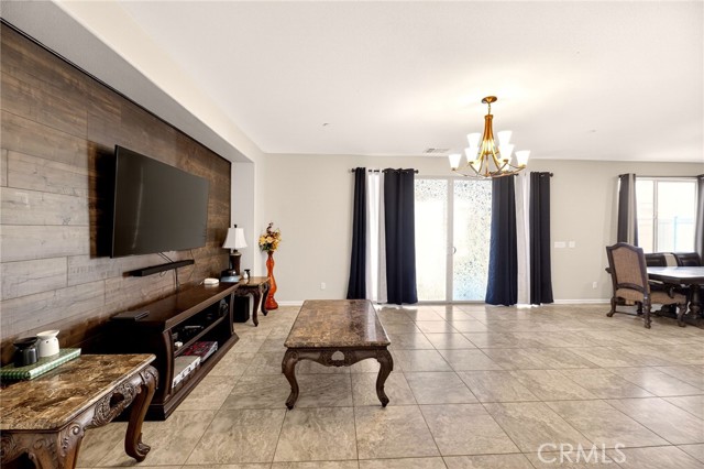 Detail Gallery Image 10 of 54 For 36696 Pavic Ct, Lake Elsinore,  CA 92532 - 4 Beds | 3 Baths