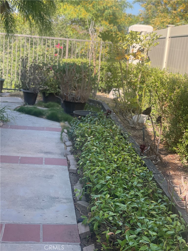 22a0050a D16f 430b 8d4e B8a16b47789d