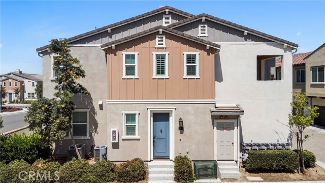 2777 E Bordeaux Drive, Ontario CA: https://media.crmls.org/medias/22a02c5f-1d1a-4ba3-a428-a5e97668acaf.jpg