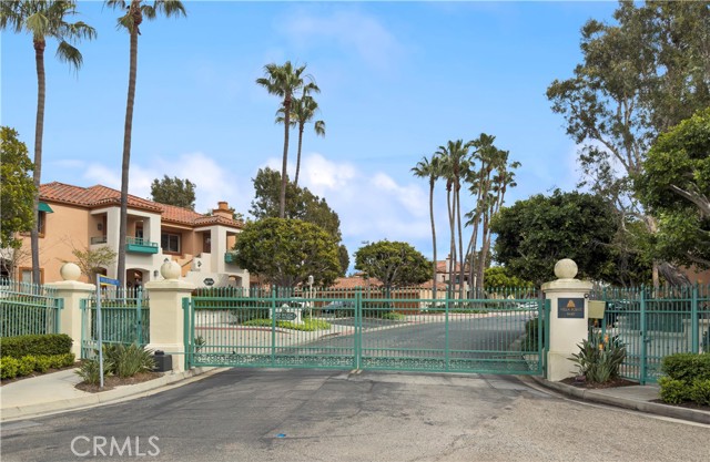 Detail Gallery Image 19 of 20 For 320 Villa Point, Newport Beach,  CA 92660 - 2 Beds | 2 Baths