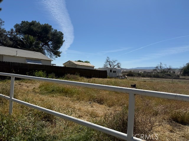 Detail Gallery Image 5 of 13 For 672 E Tache, Coalinga,  CA 93210 - 3 Beds | 2 Baths