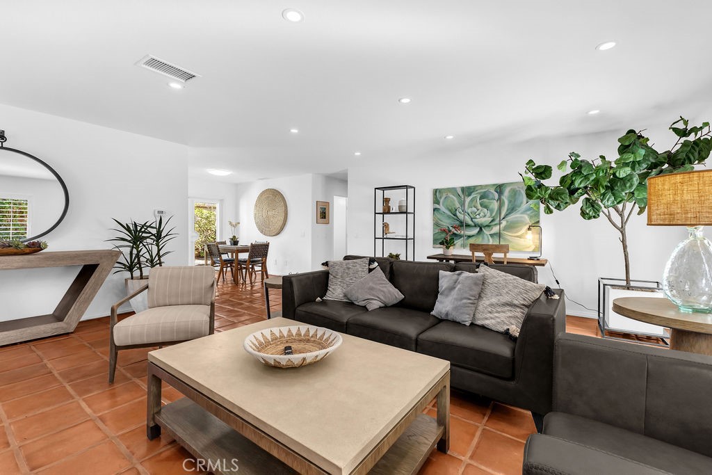 MLS #IG25224988 image #17