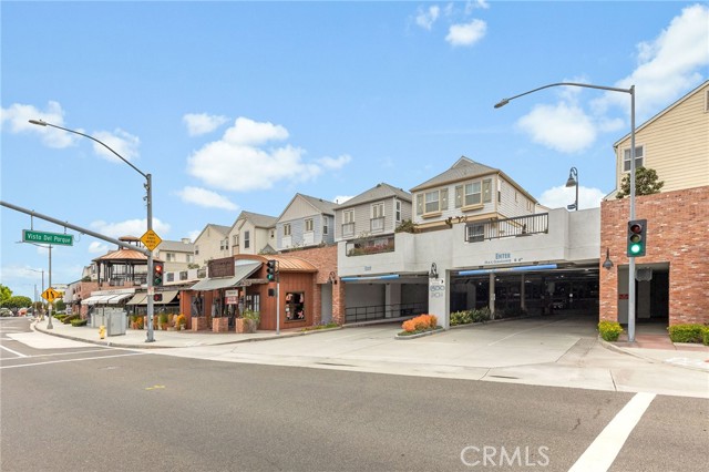 1800 Pacific Coast Hwy, Redondo Beach, California 90277, 3 Bedrooms Bedrooms, ,2 BathroomsBathrooms,Residential,Sold,Pacific Coast Hwy,PV21266567