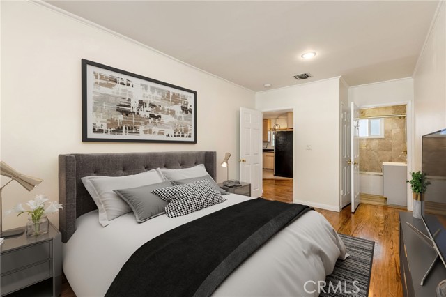 Detail Gallery Image 11 of 23 For 4410 Stern, Sherman Oaks,  CA 91423 - 3 Beds | 2 Baths