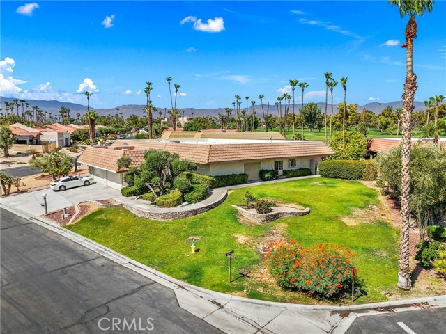 Detail Gallery Image 3 of 52 For 38811 Tandika Trl, Palm Desert,  CA 92211 - 3 Beds | 3 Baths