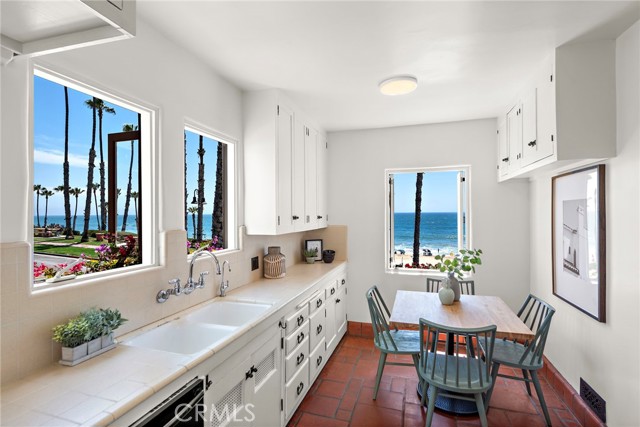 606 Avenida Victoria, San Clemente CA: https://media.crmls.org/medias/22a3e8f9-4539-4def-9732-2d9948998b9d.jpg