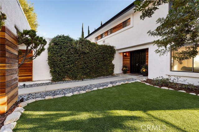 7385 Darnoch Way, West Hills (los Angeles), California 91307, 5 Bedrooms Bedrooms, ,2 BathroomsBathrooms,Residential,For Sale,7385 Darnoch Way,CRSR24214675