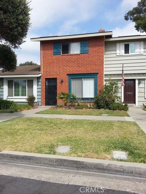 19912 Piccadilly Ln, Huntington Beach, CA 92646