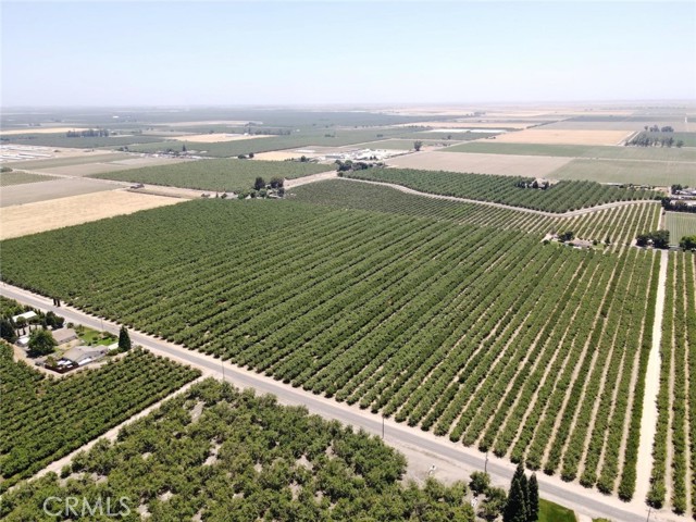 14359 Sunset Drive, Livingston CA: https://media.crmls.org/medias/22a533c1-31c1-4da3-ae0a-608404dee907.jpg