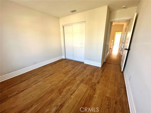 Detail Gallery Image 9 of 14 For 8042 San Tropez Ct, Fontana,  CA 92336 - 4 Beds | 2/1 Baths