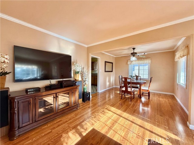 4736 Vangold Avenue, Lakewood CA: https://media.crmls.org/medias/22a5c9ae-e8bf-4c41-bb34-c66df49280bb.jpg