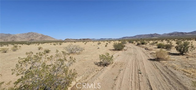 Detail Gallery Image 3 of 4 For 800 Algoman Ave, Lucerne Valley,  CA 92356 - – Beds | – Baths