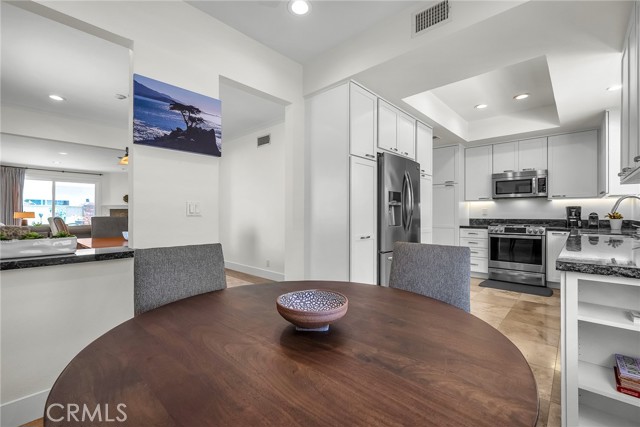 1205 Catalina Avenue, Redondo Beach, California 90277, 4 Bedrooms Bedrooms, ,3 BathroomsBathrooms,Residential,For Sale,Catalina,SB25204315
