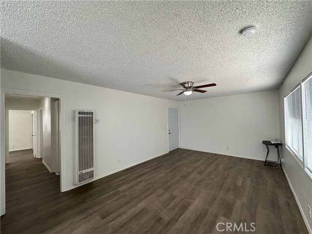 38726 E 31st E Street, Palmdale CA: https://media.crmls.org/medias/22a66863-f907-4cae-88e9-3dd10a5d823b.jpg