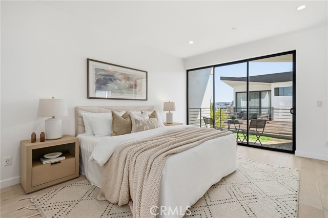 Image 19 of 37 For 5153 Redondo Court