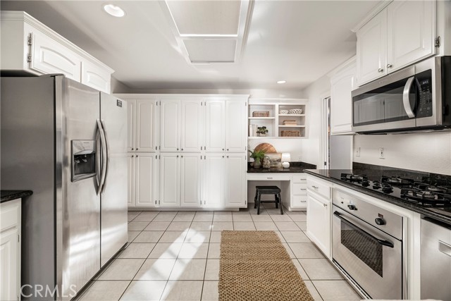 Detail Gallery Image 23 of 57 For 2286 Burlingame Drive, Chico,  CA 95928 - 4 Beds | 3 Baths