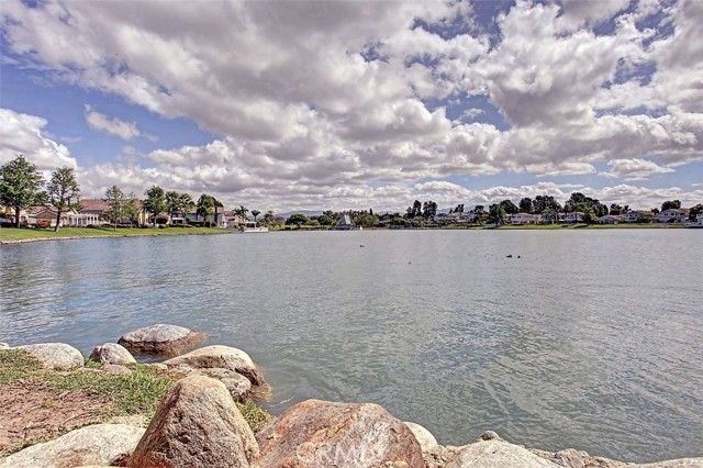 226 Greenmoor, Irvine CA: https://media.crmls.org/medias/22a7bc1c-c6fa-4ce0-84b2-d028ee30b05d.jpg