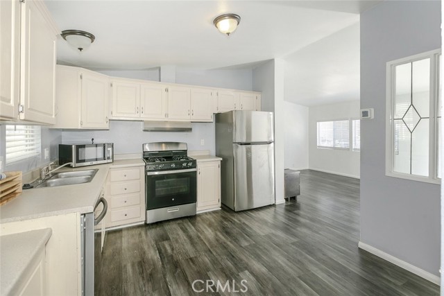 29021 Bouquet Canyon Road, Saugus CA: https://media.crmls.org/medias/22a7df87-3848-4fc4-a60b-fbcade4411c2.jpg